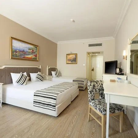 Crystal Tat Golf & Rezort 5*